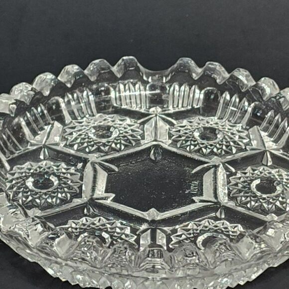 2 Vintage 4.5" Dia Italian Glass Sawtooth Ashtray Cut Crystal Starburst Pattern - Picture 3 of 8